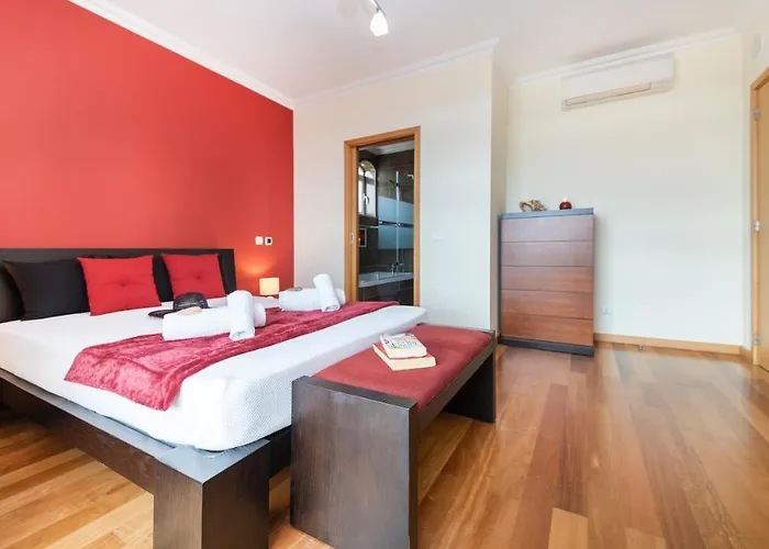 Imagine By Algarve Vacation Villa *